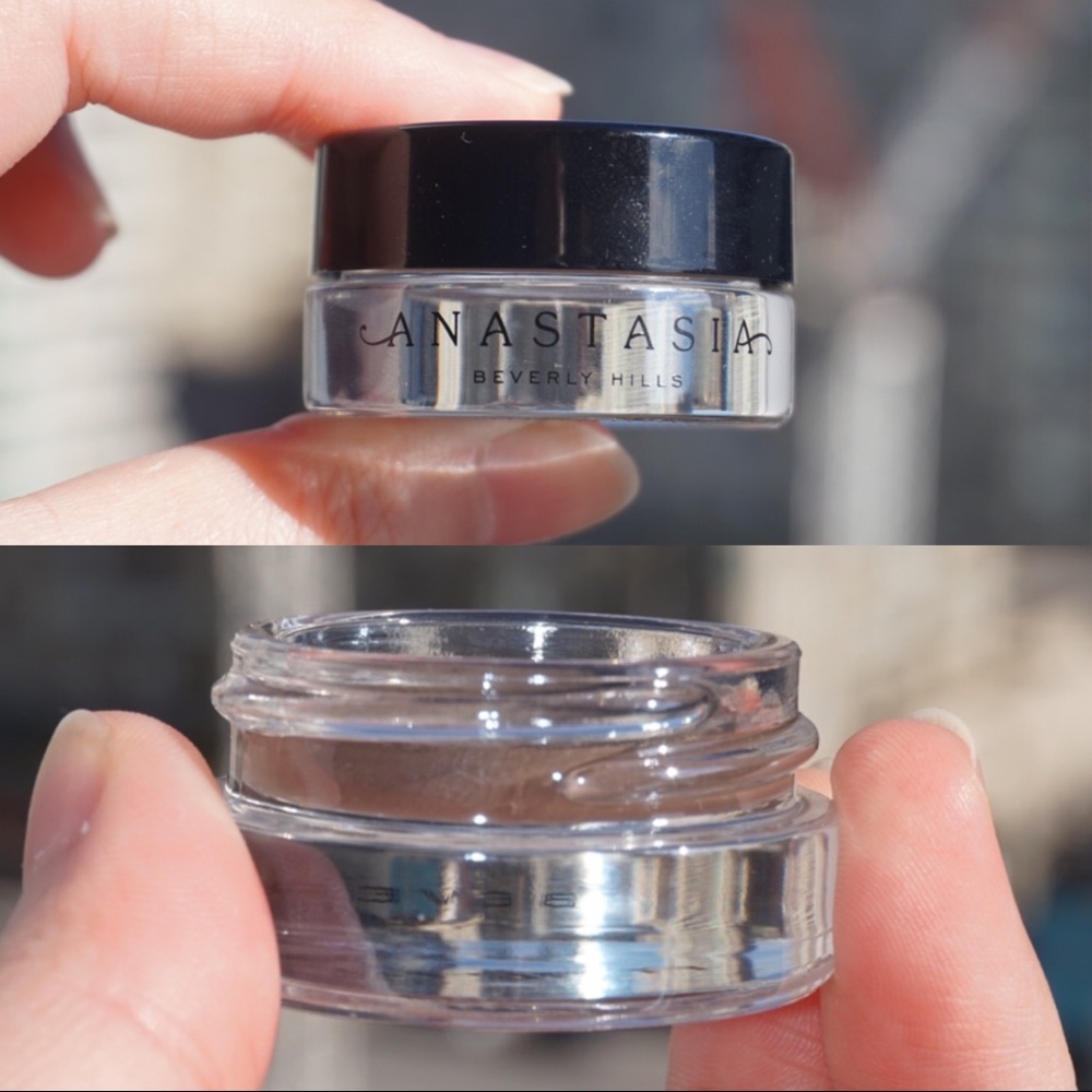 ๐ธ Anastasia BH DIPBROW Pomade in Ash Brown - Picture 5 of 14